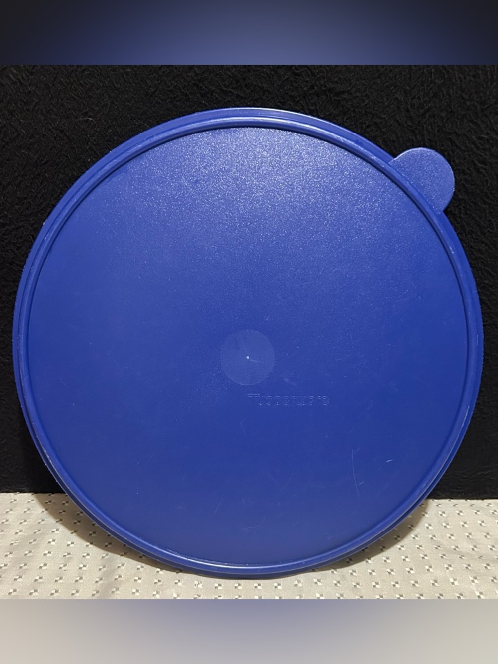 Tupperware V 2540A-3 Replacement Lid 12.5” Vintage Blue Food Keeper Lid Only